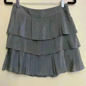 Banana Republic Ruffled Silk Skirt Sage Green Size 2 EUC